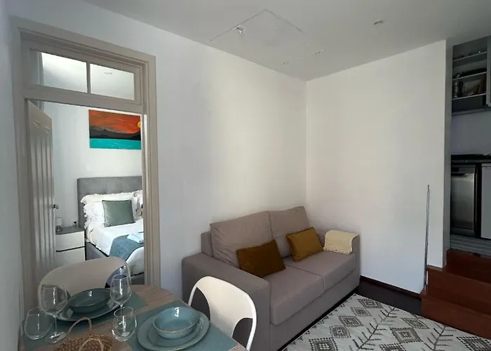 R Reliquia بيت للعطل